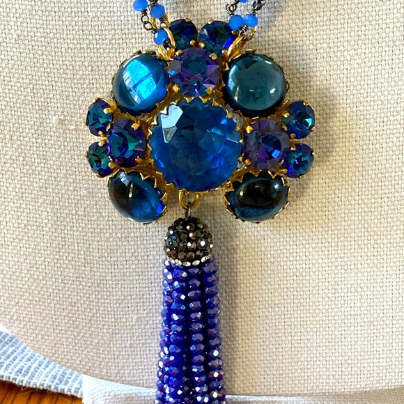 NWT Repurposed Vintage Pendant Triple Strand Long Bead Tassel Ne… - Picture 3 of 10